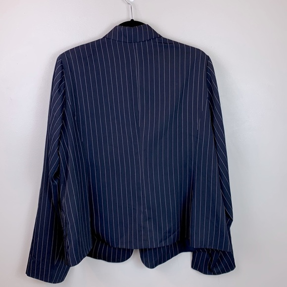 Fashion Nova Profresh Pinstripe Blazer NEW! - Picture 4 of 6